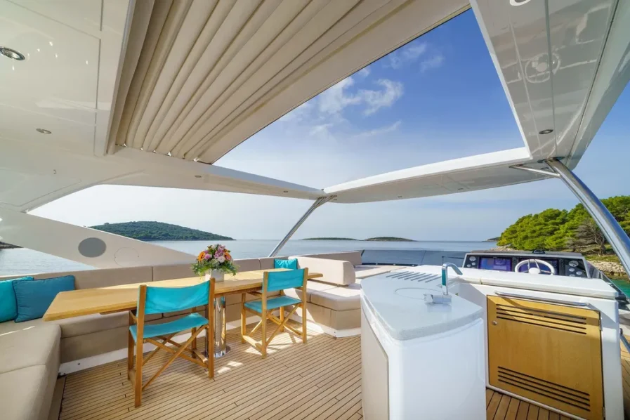 2020-sunseeker-76-yacht-power-9592267-20241024040213147-1_XLARGE 2020-sunseeker-76-yacht-power-9592267-20241024040213147-1_XLARGE